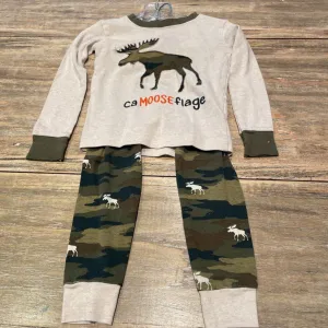 Blue House Cream grn/camo moose Ctn Pyjamas 2T