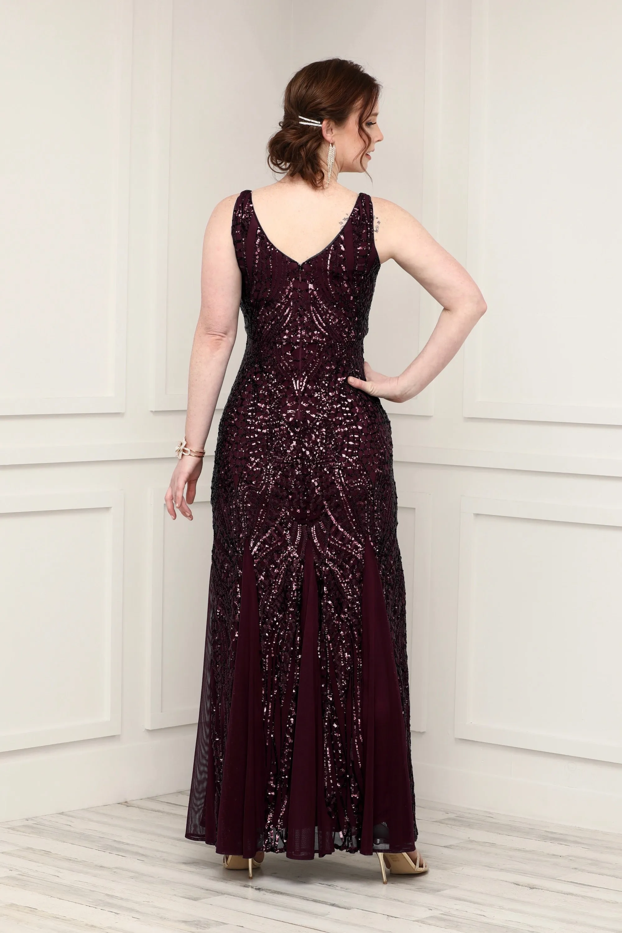 Nightway Petite Sleeveless Sequin Embellished Gown