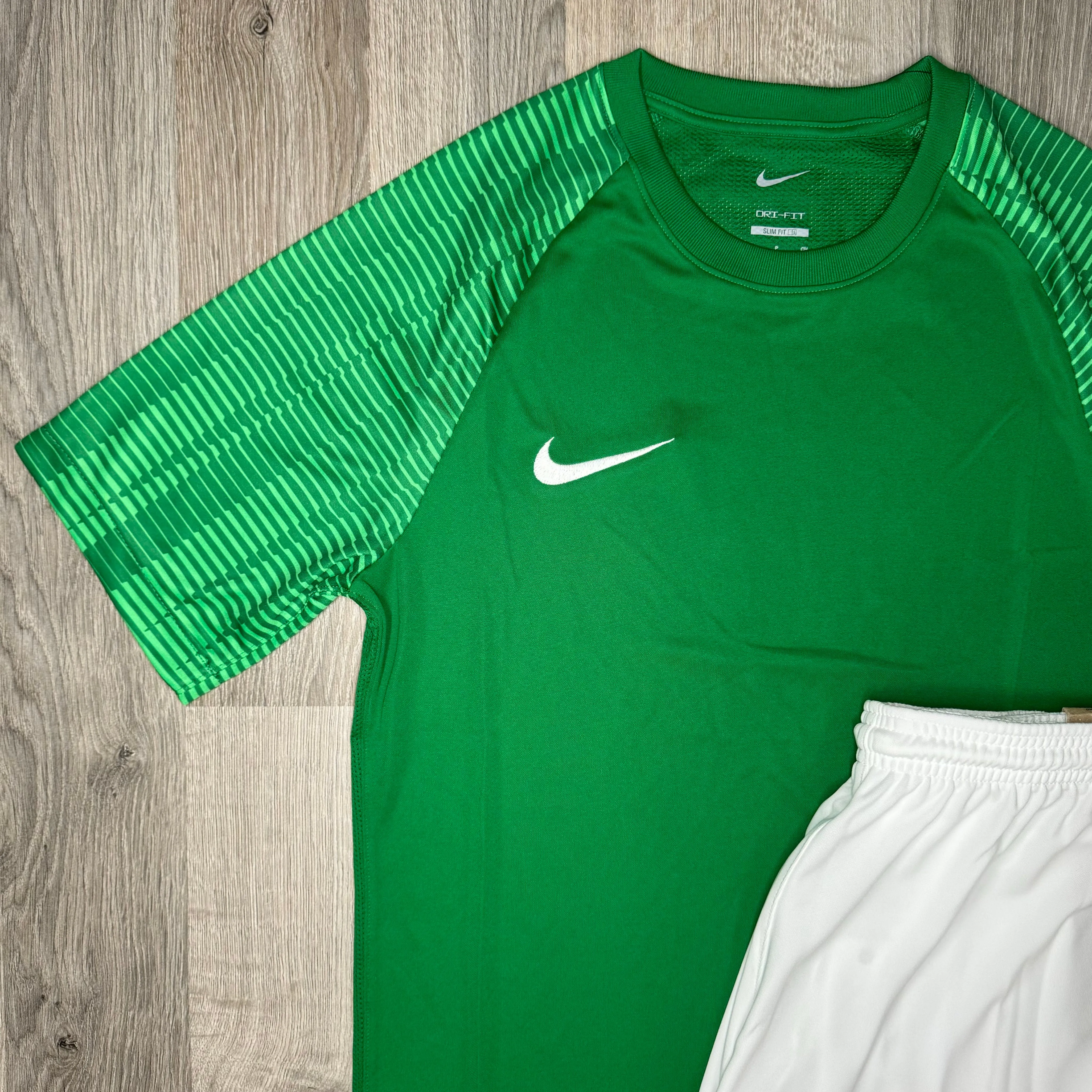 Nike Dri Fit Academy Set - Tee & Shorts - Green / White (Junior)