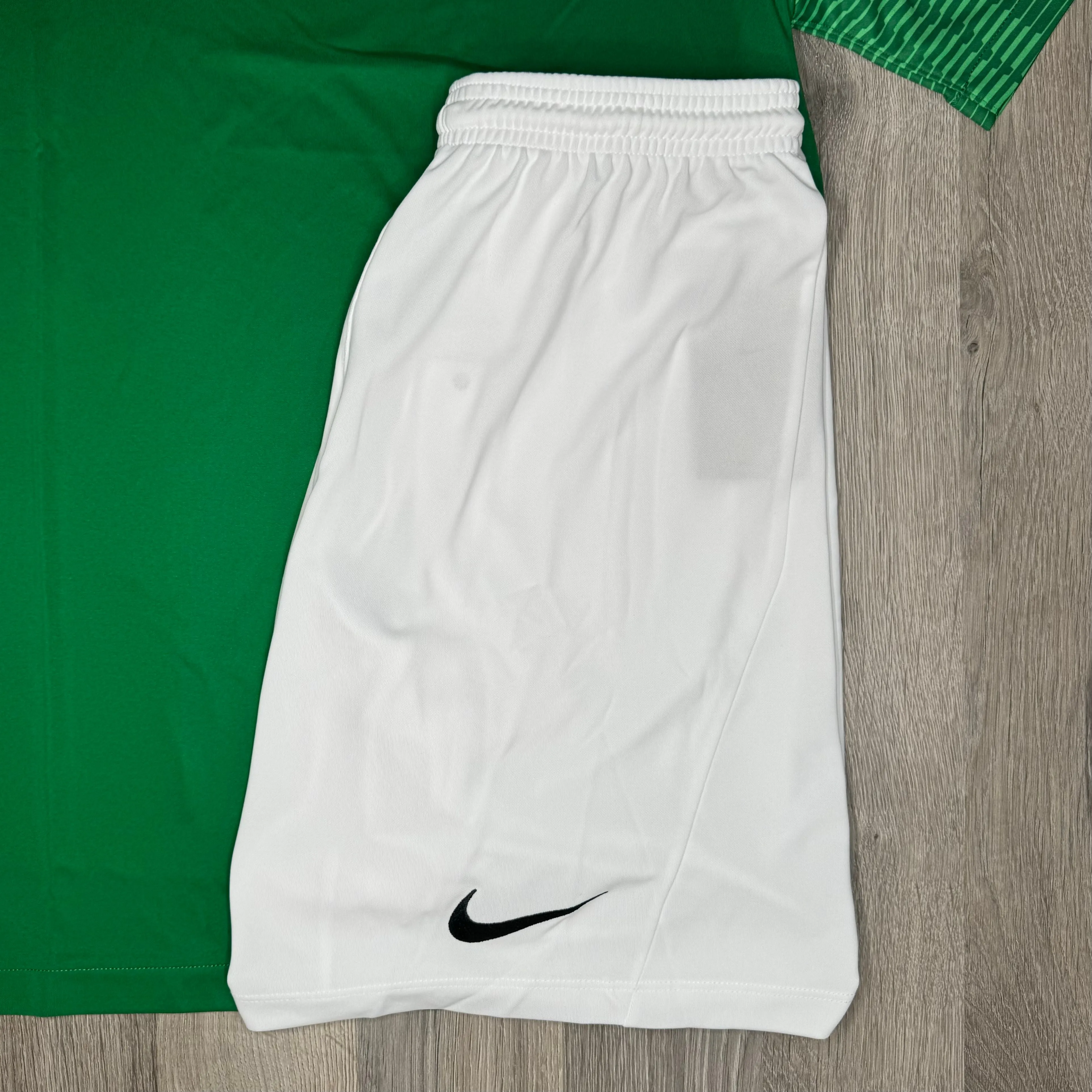 Nike Dri Fit Academy Set - Tee & Shorts - Green / White (Junior)