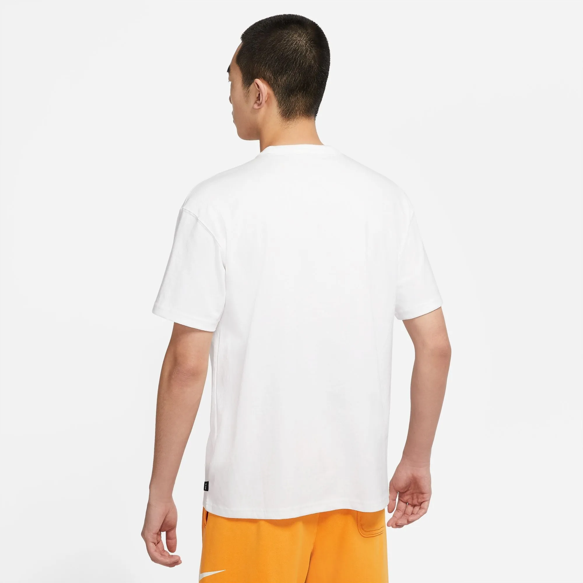 Nike Sportswear Premium Essentials Men's Pocket T-Shirt