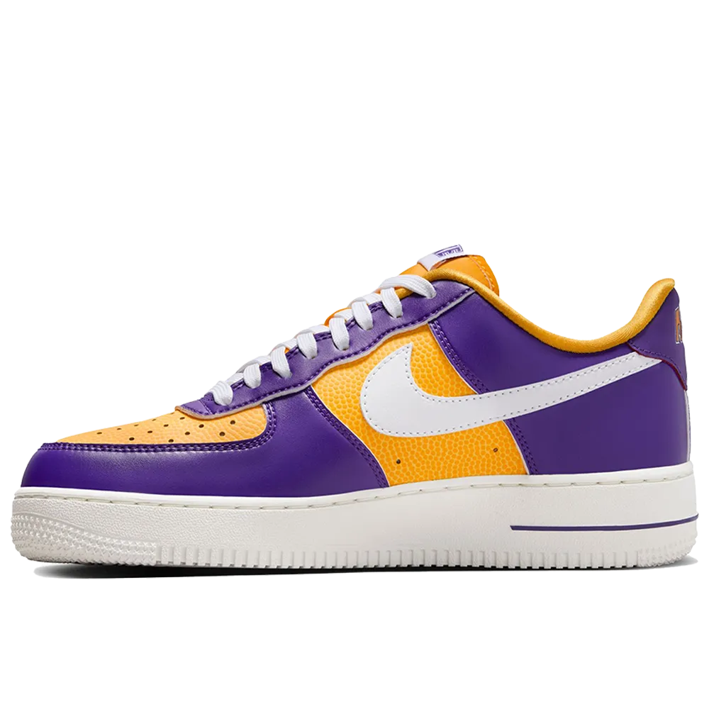 Nike Women's Air Force 1 '07 SE